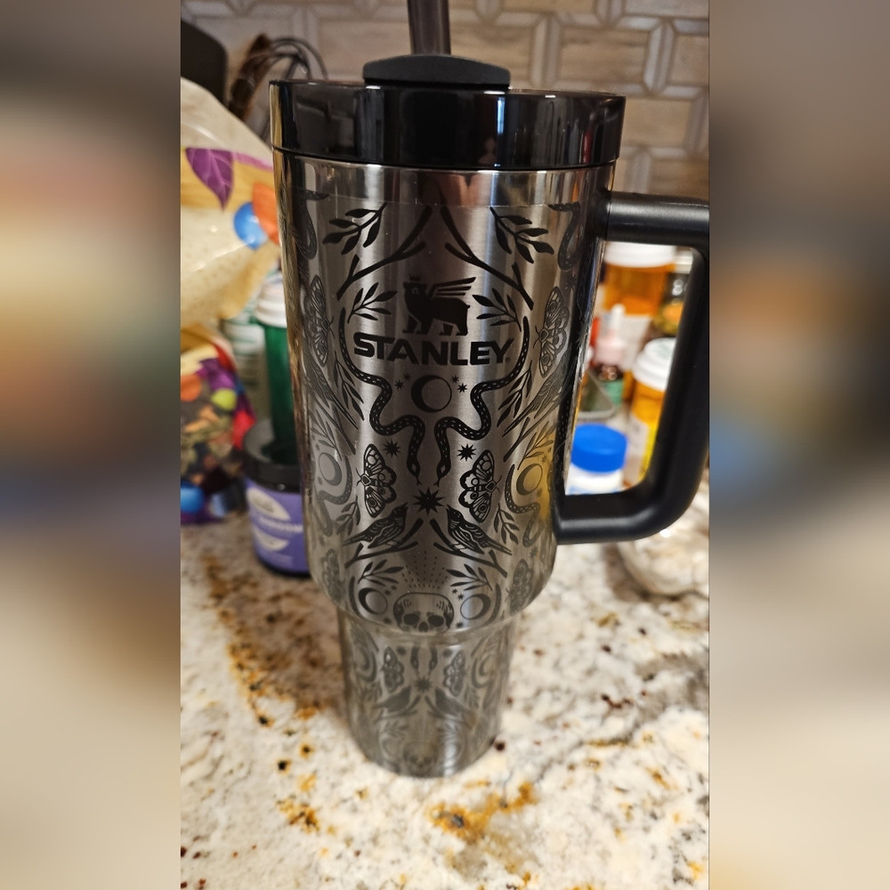 Stanley Black Travel Mug 40oz